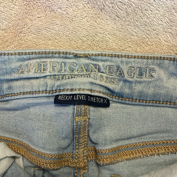 American Eagle Distressed Jeans - Picture 3 of 4